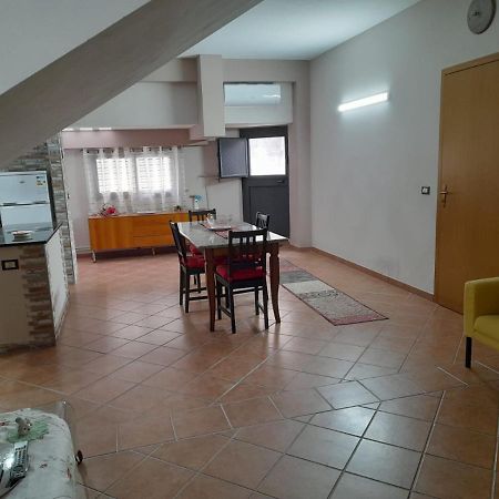 Casa Vacanze A 2 Minuti Dal Mare Авола Екстериор снимка