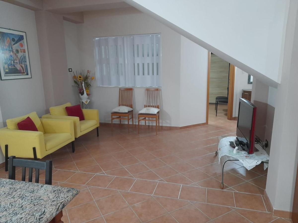 Casa Vacanze A 2 Minuti Dal Mare Авола Екстериор снимка