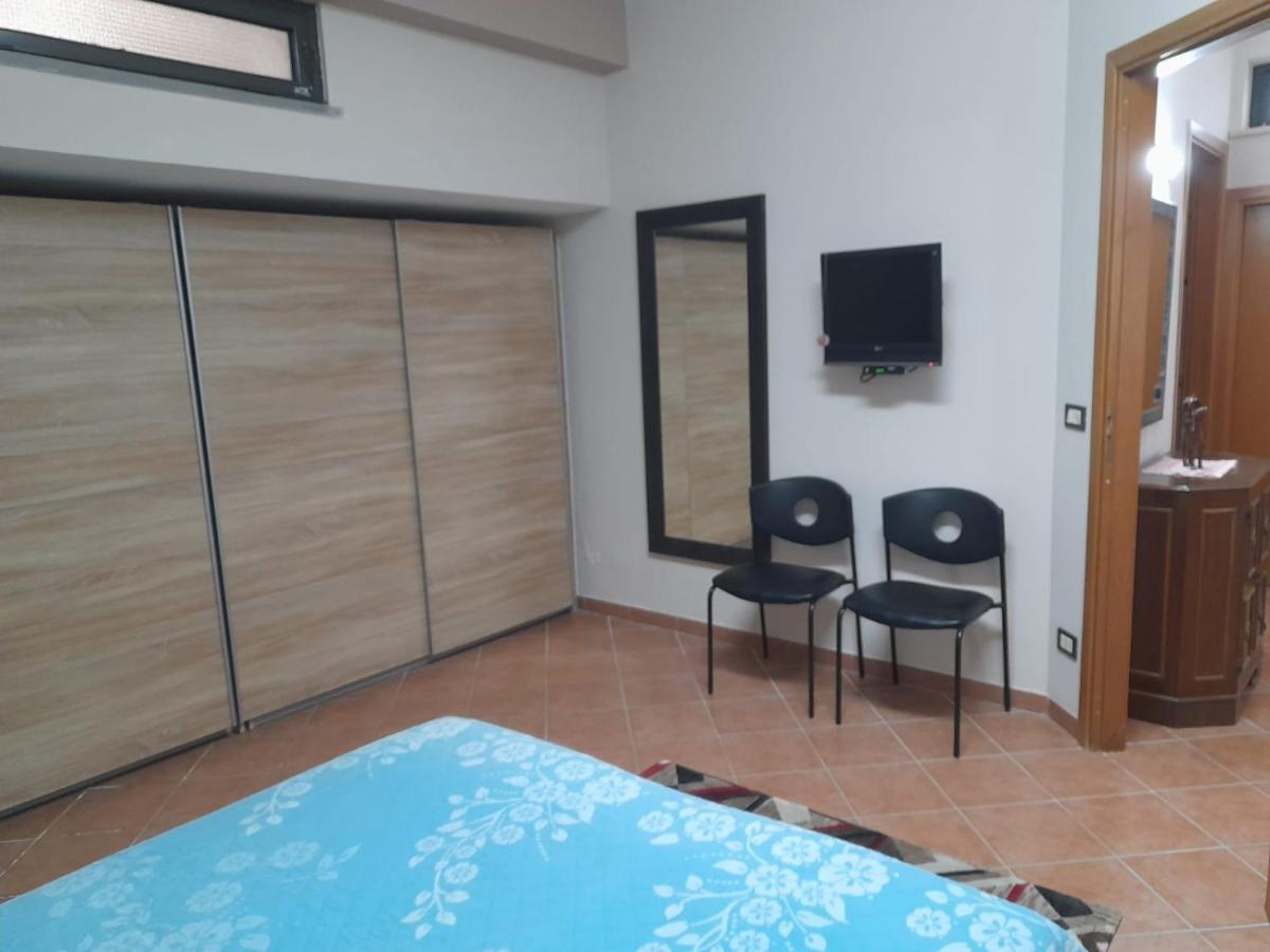 Casa Vacanze A 2 Minuti Dal Mare Авола Екстериор снимка