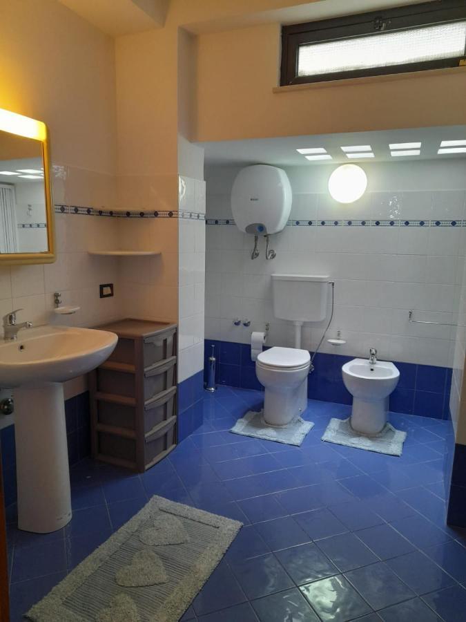 Casa Vacanze A 2 Minuti Dal Mare Авола Екстериор снимка