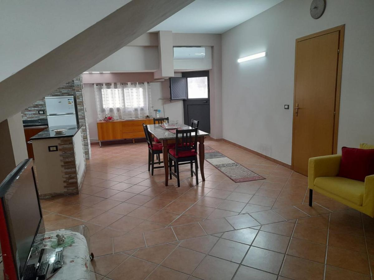 Casa Vacanze A 2 Minuti Dal Mare Авола Екстериор снимка